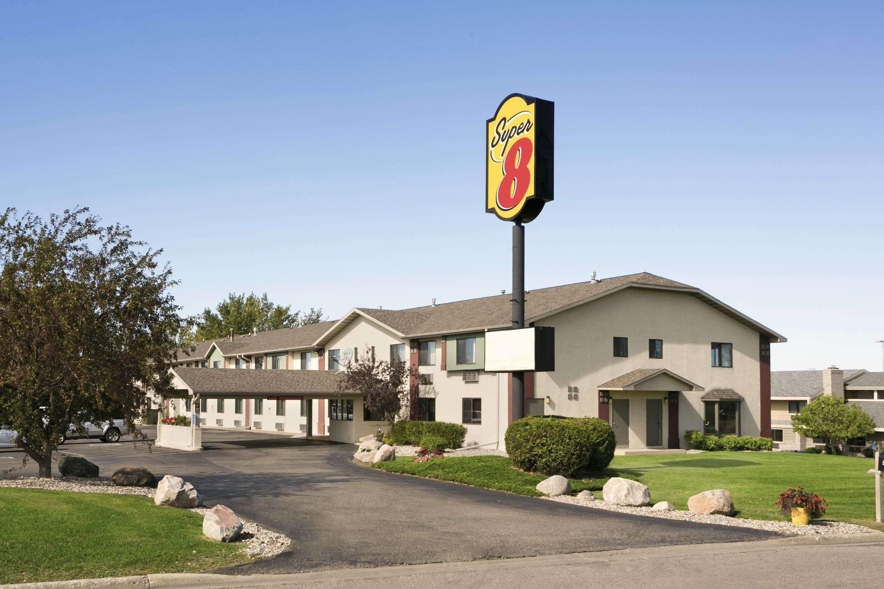 במוטל Super 8 By Wyndham Alexandria Mn מראה חיצוני תמונה